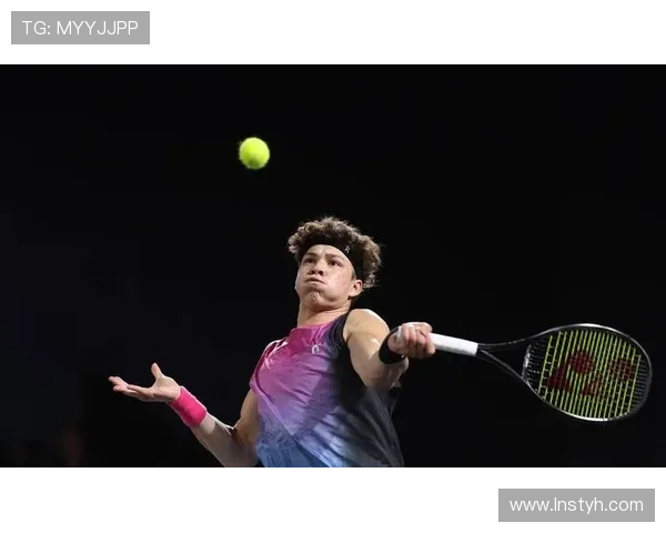 巴黎大师赛阿尔卡拉斯遭诺里逆转止步次轮无缘十六强争夺遗憾出局