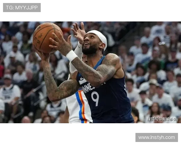 克拉克谈亚历山大沃克离队意外防守有信心重返前五名